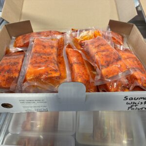 Coffret Saumon mariné whiskey et poivres signature
